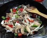 Foto del paso 10 de la receta: Fideos de arroz salteados estilo oriental