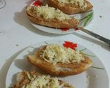 Foto del paso 1 de la receta: Molletes de frijoles y queso