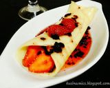 A picture of step 6 of Strawberry&blueberry Crepe.