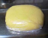 A picture of step 5 of Jam & Buttercream Sandwich Cookies.