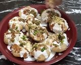A picture of step 4 of Dahi Puri Chat.
