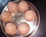 मडुआ के आटे की रोटी (Madua ke ate ki roti recipe in Hindi) रेसिपी चरण 2 फोटो