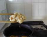 A picture of step 4 of Deep-fried Soy Sauce and Garlic Chicken Thigh Marinated in Yogurt.