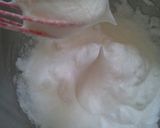 A picture of step 8 of Soufflé Chiffon Cake.