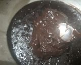 A picture of step 5 of 7 spoon unique cake.