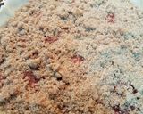 A picture of step 4 of Apple Cranberry Pie.