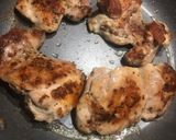 รูปขั้นตอนการทำที่ 1 ของ ไก่ทอดซอสครีมเห็ด Chicken Creamy Mushrooms