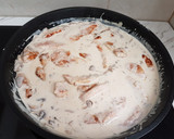 Tejszínes-gombás pulykamedalion recept fázis 3 fotója