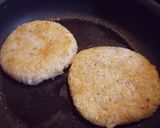 A picture of step 5 of Rice Burgers For An Easy Lunch.