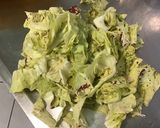 Une image de l'étape 2 de Salade castelfranco aux tomates, jambon blanc et tome de chèvre.
