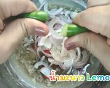 รูปขั้นตอนการทำที่ 5 ของ ยำเต้าหู้ไข่