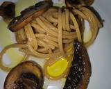 Foto del paso 4 de la receta: Spaghetti con Portobellos y champiñones