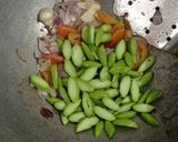 Foto langkah ke 4 dari resep Sambal goreng tempe bumbu instan.