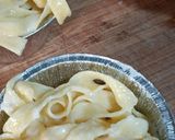 Foto del passaggio 5 della ricetta Tortino di Tagliatelle con Salsiccia Luganega