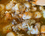 Foto del paso 5 de la receta: Chipirones / sepia encebollada (picante)