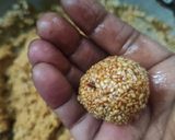 तिल गुड़ लड्डू (Til gud laddu recipe in hindi) रेसिपी चरण 5 फोटो