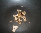 A picture of step 1 of Easy 5-Minute Maitake and Cucumber Side Dish.