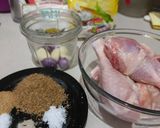 Foto langkah ke 1 dari resep Ayam Goreng Ketumbar.