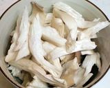 A picture of step 1 of Easy Cooking in a Microwave King Oyster Mushrooms Simmered in Butter and Soy Sauce.