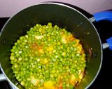 A picture of step 7 of Boiled rice served with minji stew and potatoes.