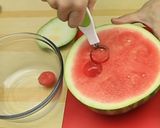 صورة لخطوة 8 من وصفة طرق تقطيع البطيخ