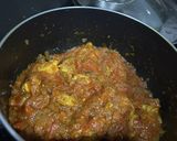 A picture of step 2 of Tomato prawns.