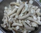 A picture of step 1 of Mushroom Jerky.