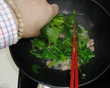 A picture of step 6 of Spinach and Bacon Sauteed in Butter.