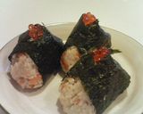 A picture of step 6 of Café-Style Salmon and Salmon Roe Rice Bowl.