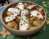 Une image de l'étape 12 de Salade marinée aux pommes de terre, poivrons grillés, thon, câpres et mozzarella.