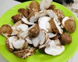 Foto langkah ke 2 dari resep One Pot Mushroom Pasta.