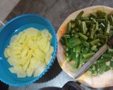 A picture of step 7 of Fry aloo bhindi.