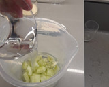Foto del paso 6 de la receta: Cubos de aguacate con pepino y lima, huevas y hojita albahaca