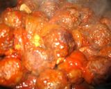 A picture of step 7 of Spanish-Style Meat Balls: Albóndigas.