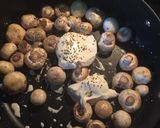 A picture of step 3 of Creamy Garlic Mushrooms.