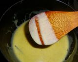 A picture of step 5 of Vanilla Bavarois.