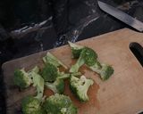 Foto langkah ke 1 dari resep Tumis Brokoli.