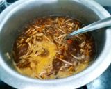 चिकन मंचाव नूडल्स सूप (chicken manchow noodles soup recipe inmarathi) रेसिपी स्टेप 4 फोटो 