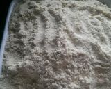 A picture of step 3 of Mandys Apple crumble.