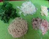 Foto langkah ke 1 dari resep Mie goreng keriting.
