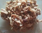 Foto langkah ke 1 dari resep Tumis Usus Cabe Ijo.