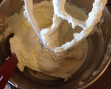 A picture of step 2 of Oreo Crust Cheesecake.