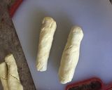 A picture of step 4 of Hot Dog Crescents.