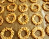 Diós linzerkoszorú recept fázis 3 fotója