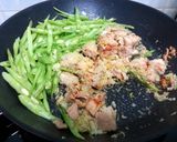 A picture of step 2 of Green Bean With Tuna.