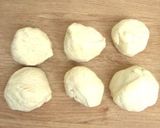 A picture of step 4 of Authentic German Pretzels.