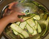 A picture of step 8 of Zucchini Choregi Salad.