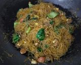 Foto langkah ke 4 dari resep Bihun Goreng.