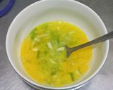 Foto langkah ke 1 dari resep SosTel (Sosis Telur) Tanpa Cetakan.