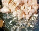 A picture of step 5 of Chicken chilli sauce.